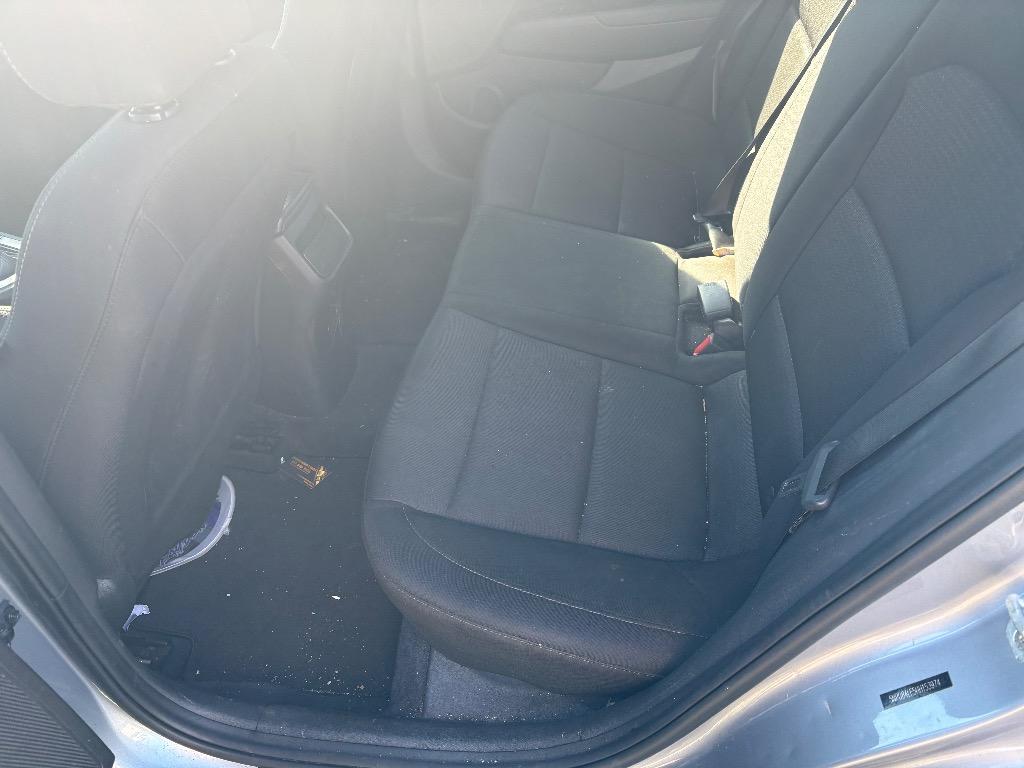 2017 Hyundai Elantra Value Edition - Photo 8